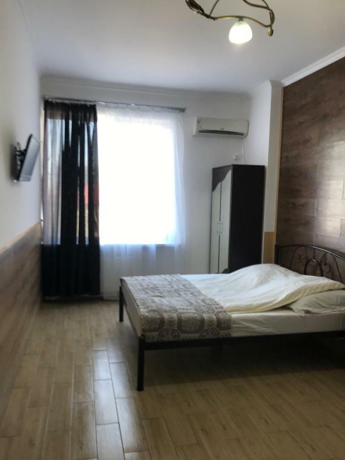 Apartments On Panteleimonovskaya Одеса Екстериор снимка